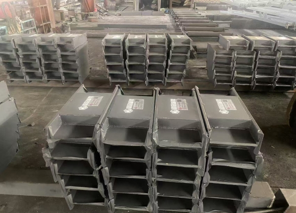 半成品堆放